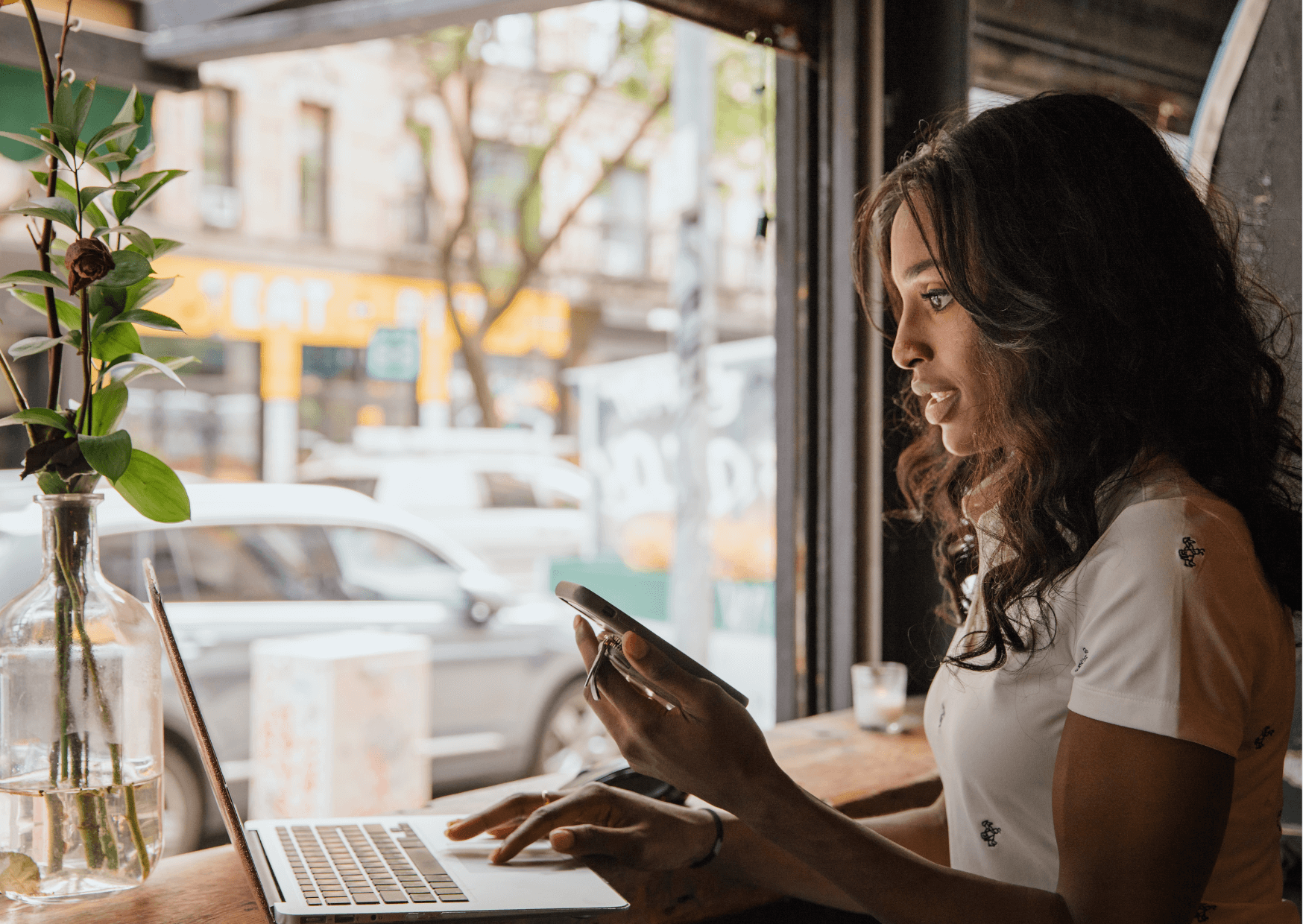 Lady on her laptop
